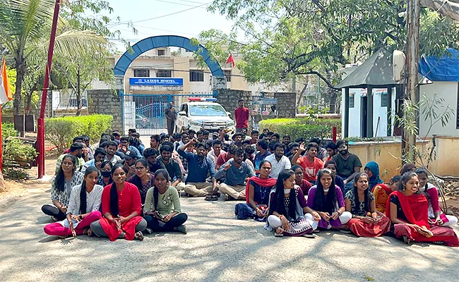 Saifabad science college Students Protest Over  - Sakshi