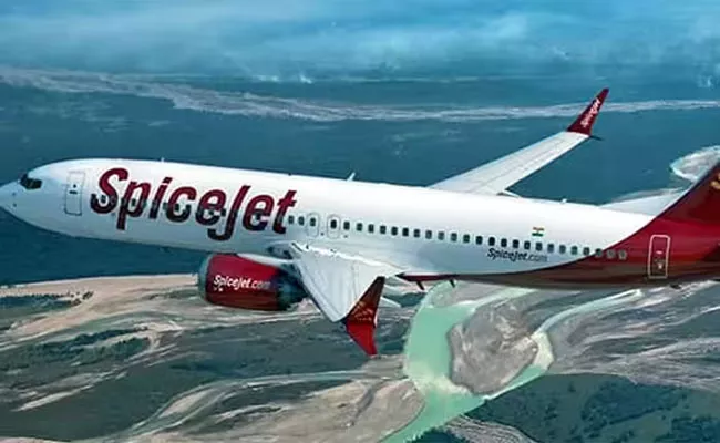 SpiceJet Flight Emergency Landing At Delhi Airport Due To False Warning - Sakshi