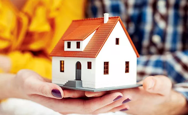96 pc of prospective customers say home buying decision will be hit if mortgage rate rises further - Sakshi
