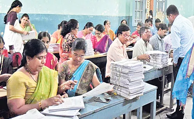 Increase In Remuneration For Ssc Exam Staff In Ap - Sakshi