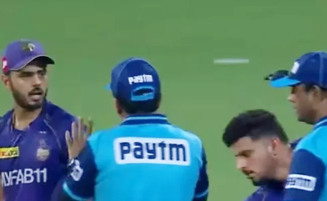 IPL 2023: Nitish Rana Fumes At Umpires After Receive Punishment Viral - Sakshi