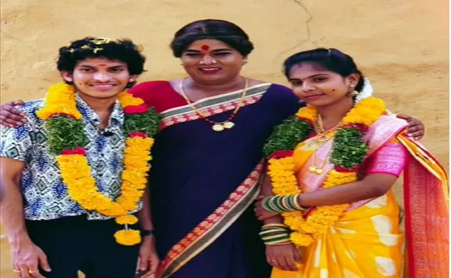 Jabardath Comedian Komaram Youtube Channel Marriage Video Goes Viral - Sakshi