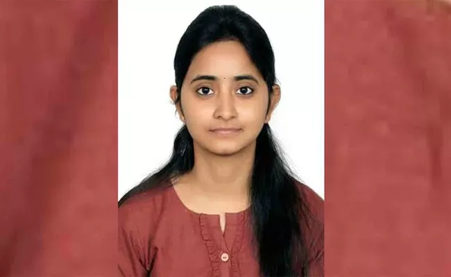 Ku Professor Daughter Manda Apoorva Gets 646 Civils Rank - Sakshi