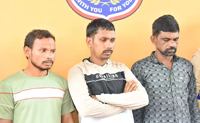 Transformer Copper Coil Thieves Gang Busted In Hyderabad - Sakshi