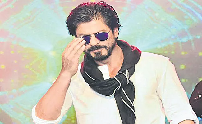 Shah Rukh Khan Jawan by director Atlee postponed - Sakshi