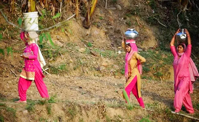 Himachal Pradesh Pini Village Women Dont Wear Clothes - Sakshi