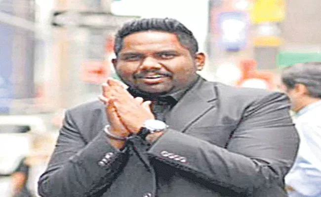 Ravi Teja unviels the first look of Sundaram Master - Sakshi