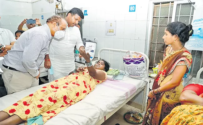 Andhra Pradesh Govt Assistive measures to treat train accident victims - Sakshi