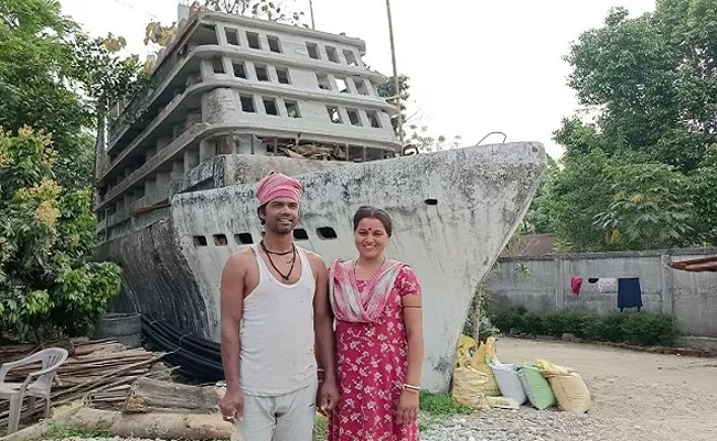 Titanic House: Man Build House Look Like Titanic West Bengal - Sakshi