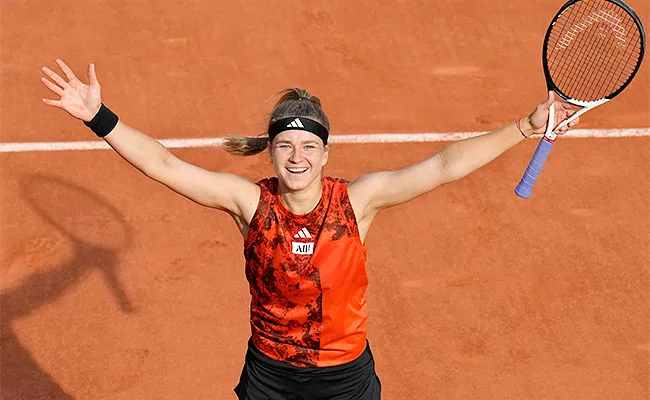 French Open 2023: Karolina Muchova stuns second seed Aryna Sabalenka - Sakshi