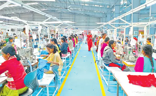 Cloths Of Sircilla Brand Exports To America - Sakshi