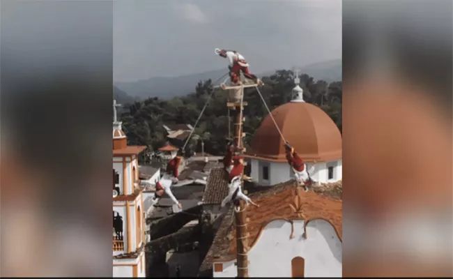 Viral Video: Mexicos 600 YearOld Dance Of The Flying Men - Sakshi
