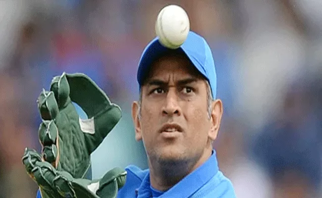 They Gave MOM To Dhoni For Dropping 2 Catches Ex PAK star Alleges MSD Won Unfairly - Sakshi