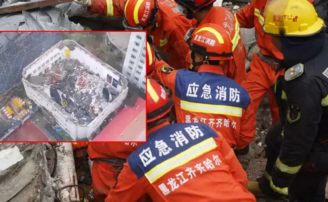 China Gym Roof collapse Kills Few one arrested Updates - Sakshi
