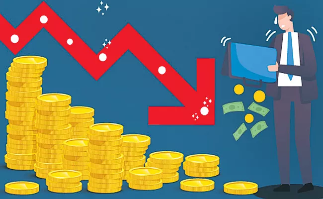 Funding to Indian startups tanked 79percent in first half of 2023 - Sakshi