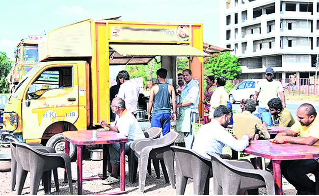 Impressive mobile canteens - Sakshi