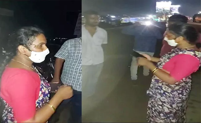 Young Men Molestation Attempt The Girl Hayathnagar Hyderabad - Sakshi