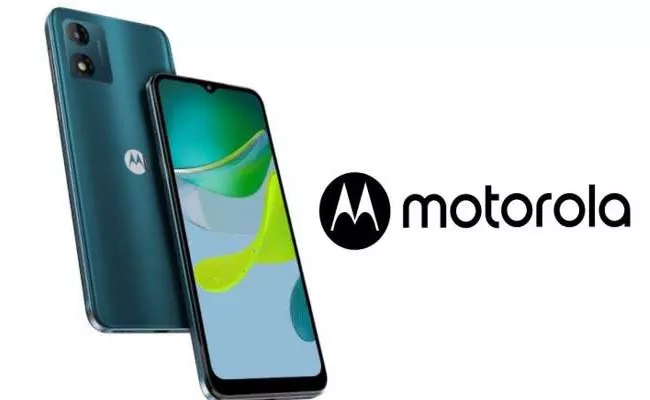 Motorola introduces upgraded moto e13 model - Sakshi