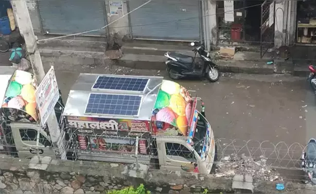 Delhi Street Vendor's Solar-Powered Ice Cream Truck Goes Viral - Sakshi