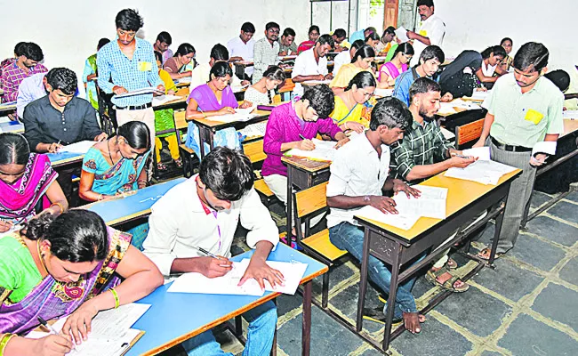 A large number of teacher training in the state - Sakshi