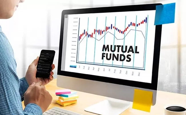 Investors Prefer Small Cap Mutual Funds,net Inflow Rs 11,000 Cr In Q1fy24 - Sakshi