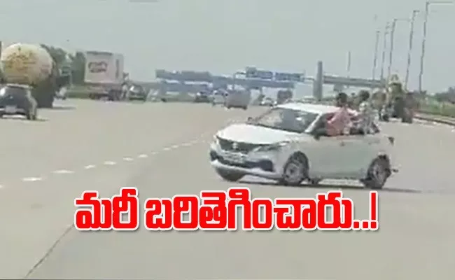 Car Stunt On Delhi Meerut Expressway - Sakshi