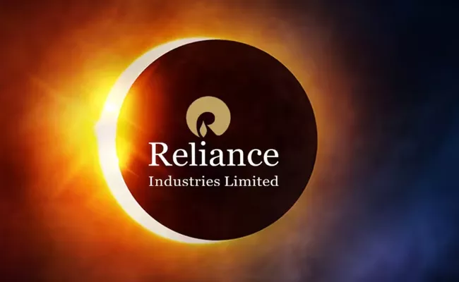 Employees Resign To Reliance Including 119,229 Retail And 41,818 Jio Employees - Sakshi