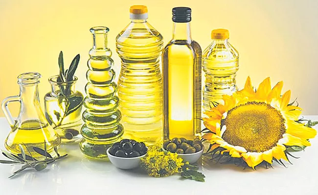 India Vegetable Oil Imports Up 33percent In August 2023 - Sakshi
