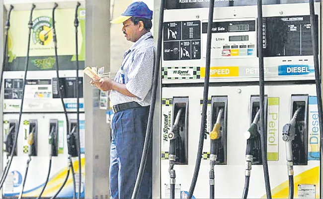 Petrol prices expected to rise as oil cost climbs above 90Dollers a barrel - Sakshi