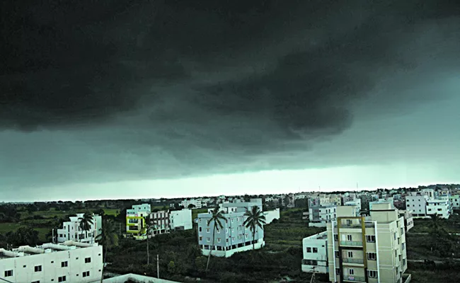 Light rain likely in Andhra pradesh - Sakshi