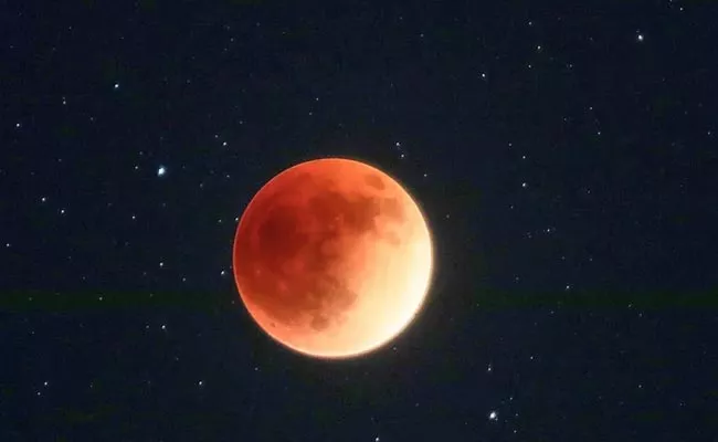 All Temples Closed Across India Due To Partial Lunar Eclipse - Sakshi