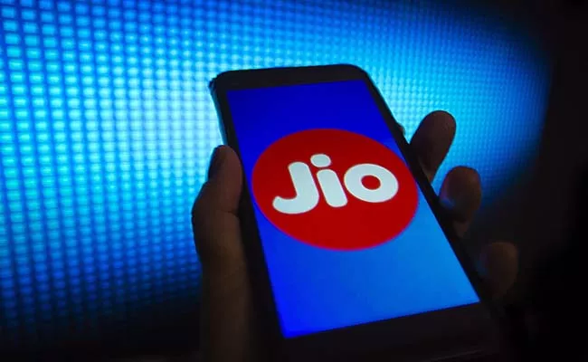 Jio wont raise tariff crores of customers will get big benefit - Sakshi