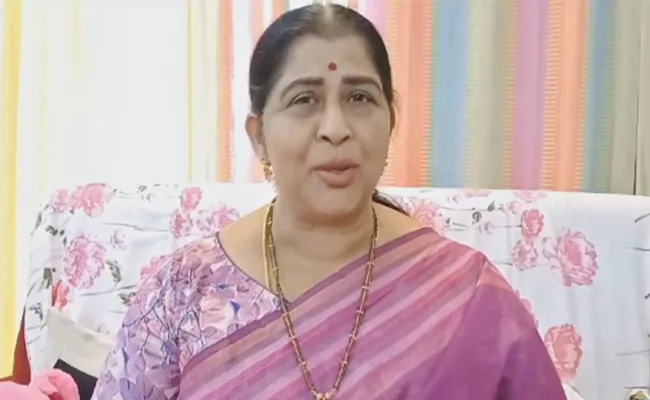 Actress Kavitha Comments On Tdp Leader Bandaru Satyanarayana - Sakshi