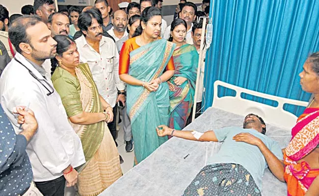 Minister Vidala Rajini inaugurated Suraksha Medical Camp in Visakha - Sakshi