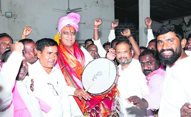 Telangana Polls: Harish Rao files nomination from Siddipet - Sakshi