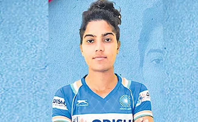 Preeti is the captain of the Indian junior womens hockey team - Sakshi