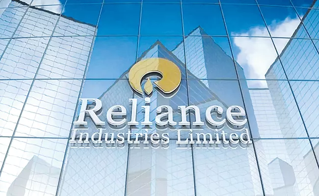 Reliance Industries raises Rs 20,000 cr in largest local bond sale - Sakshi
