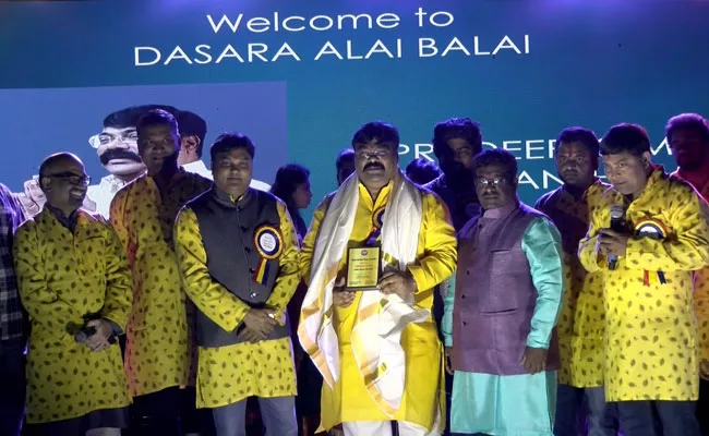 Dussehra Alai Balai Celebrations Held By Mata Dallas Chapter - Sakshi