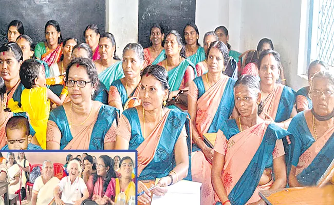 Kudumbashree Mission: Kudumbashree is Kerala government's scheme run to empower women by creating avenues - Sakshi