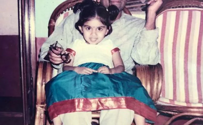 Tollywood Actress Childhood Pic Goes Viral On Instagram  - Sakshi