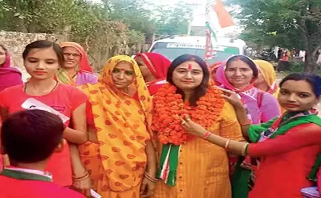 Rajasthan elections 2023: Wives for husbands victory in election campaigns - Sakshi