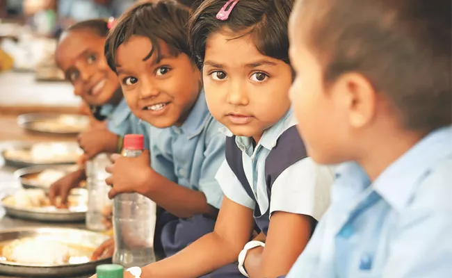 Importance of Absorbing Right Nutrients Supporting Childhood Growth - Sakshi