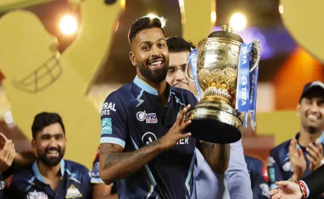 IPL 2024: Cricket Fans In Shock After Hardik Pandya Changed The Franchise - Sakshi