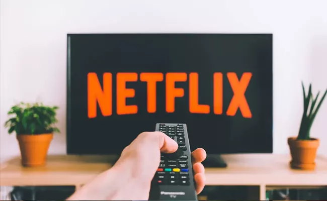 Airtel, Jio Offer Prepaid Plan With Free Netflix Subscription - Sakshi