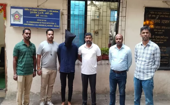 Mumbai Police arrests 2 accused from Gujarat, Telangana - Sakshi