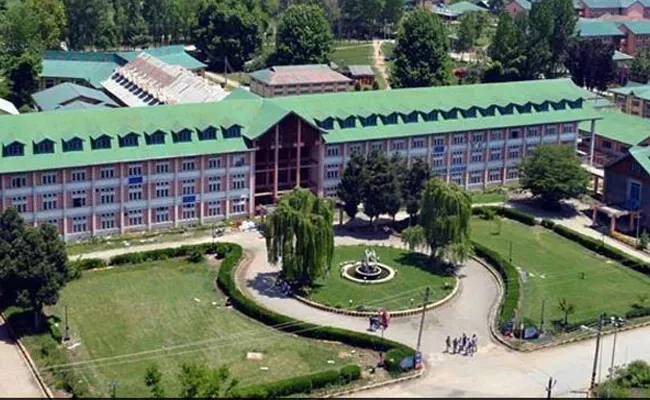 NIT Srinagar Closed Amid Protests Over Online Post Other Colleges Shut Too - Sakshi