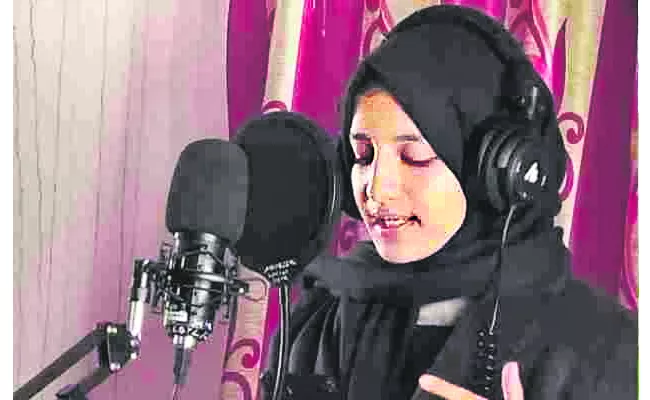 Badalta Kashmir: Rap sensations Humaira and MC Raa sang what they saw around - Sakshi