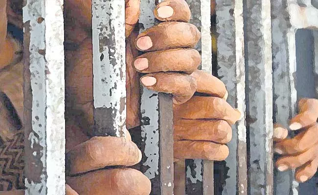 Jails are overcrowded with inmates - Sakshi
