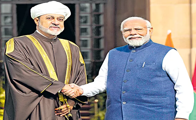 India-Oman Relations: PM Narendra Modi, Sultan Haitham bin Tarik hold bilateral talks in Delhi - Sakshi