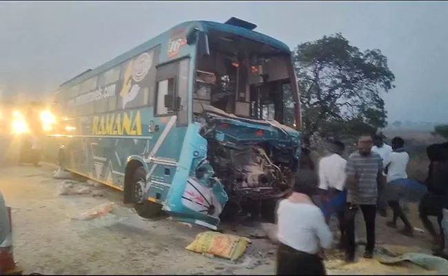 Bus And Tractor Collision: Road Accident In Anantapur District - Sakshi